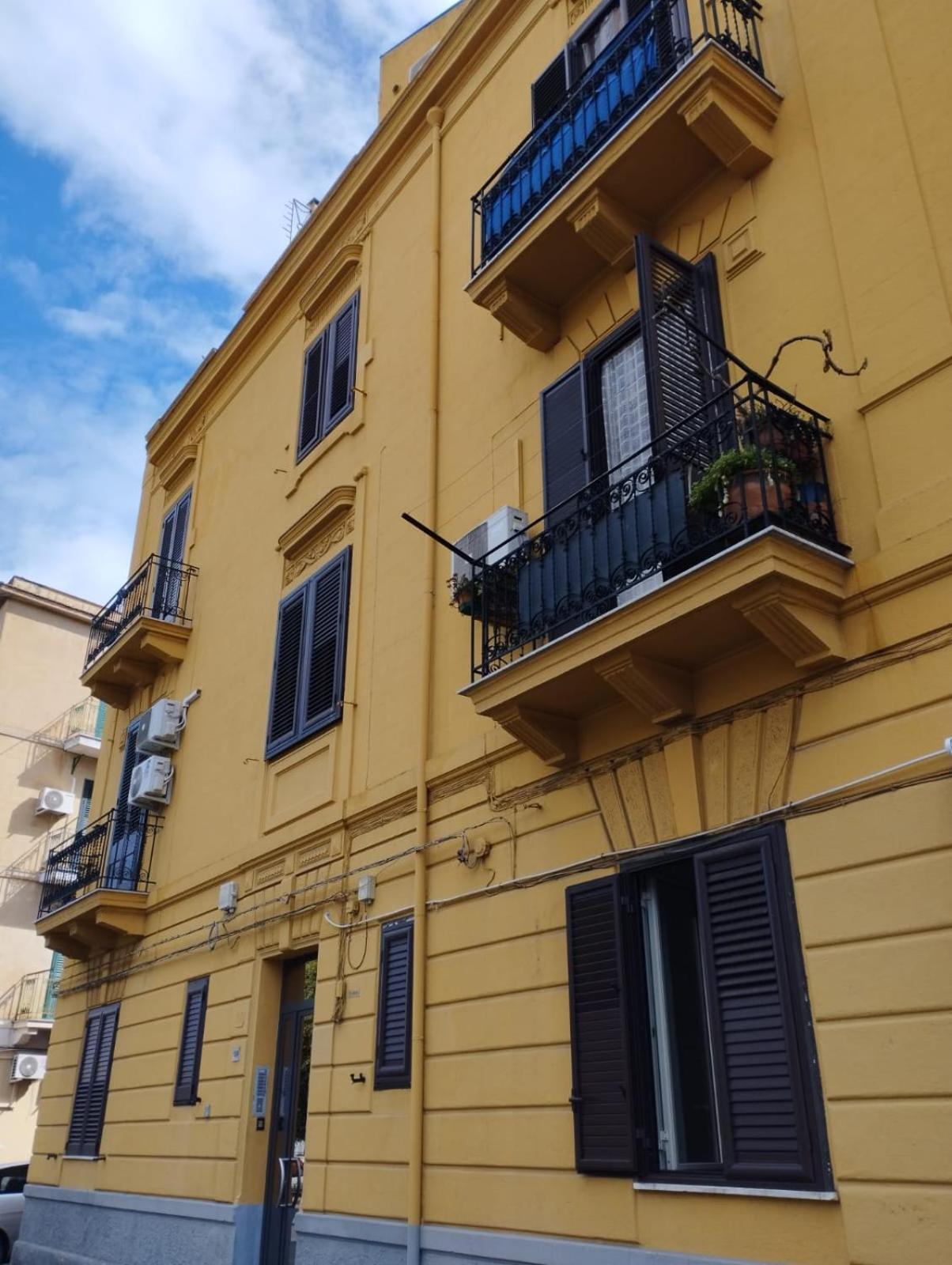 Triscele House Hotel Palermo Exterior photo